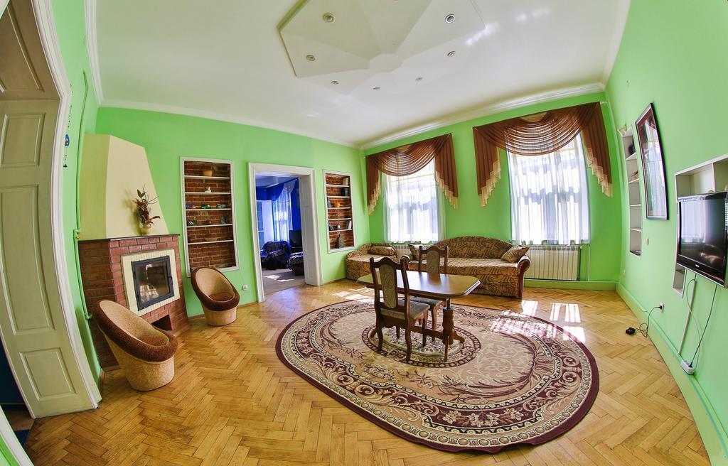 Apartments On Valova 25 Lviv Exterior foto